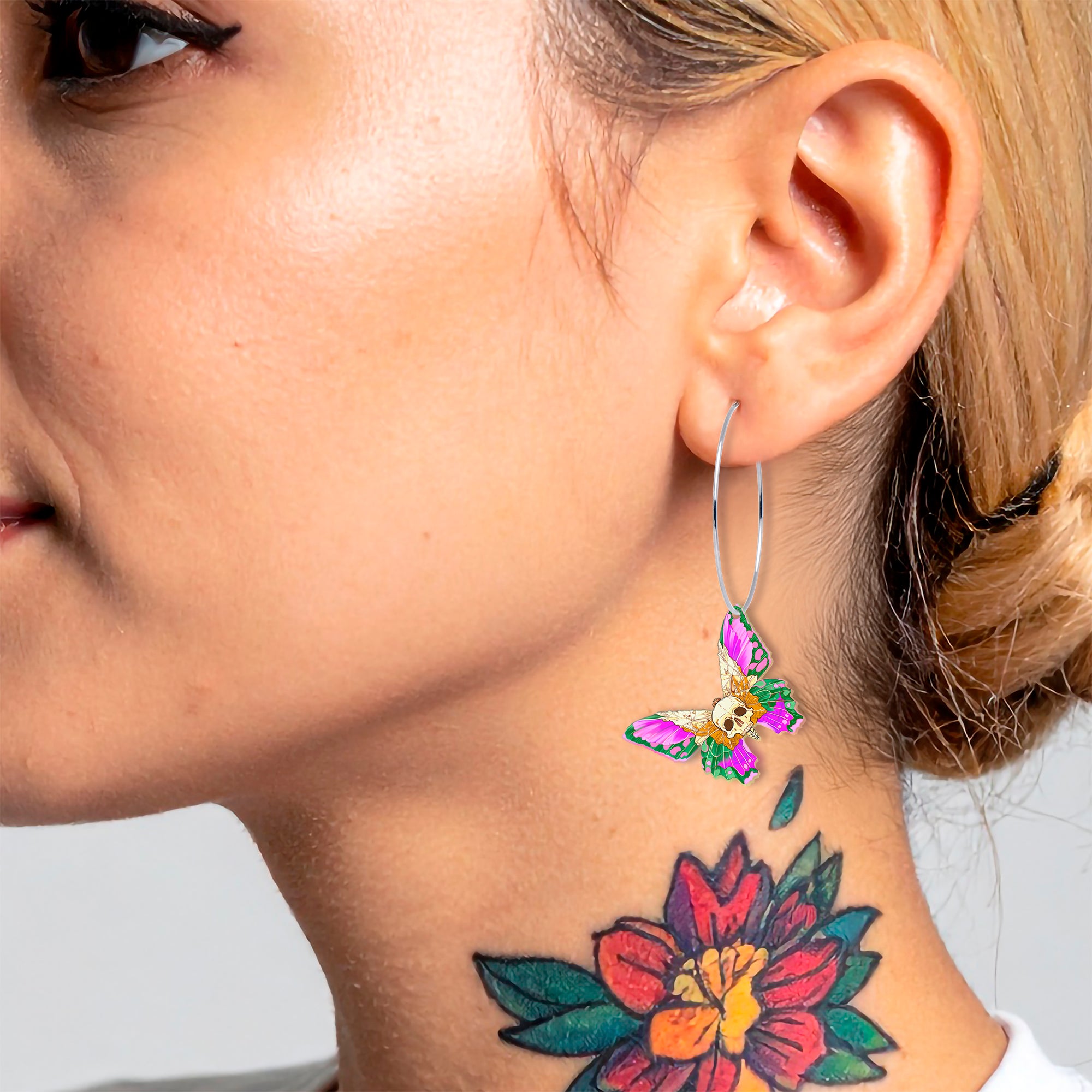 Skull design butterfly hoop earrings