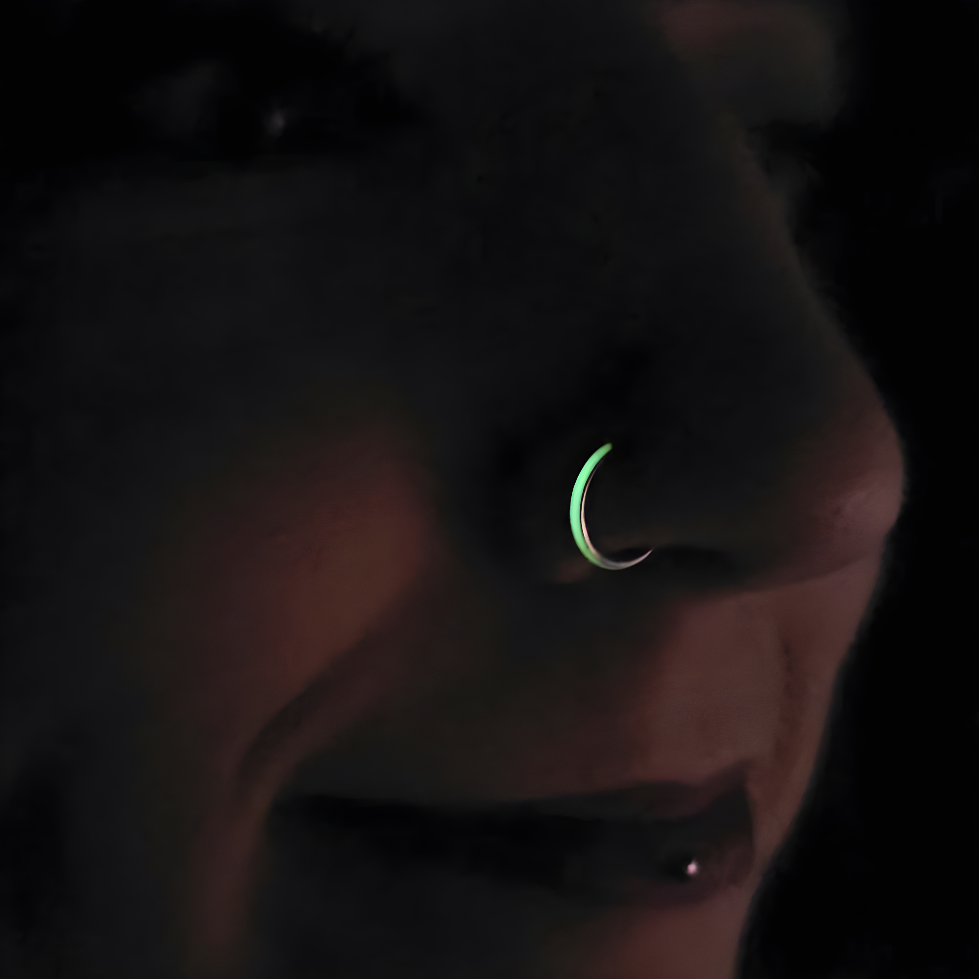 20G Implant Grade Titanium Glow in the Dark Hinged Segment Nose Hoop