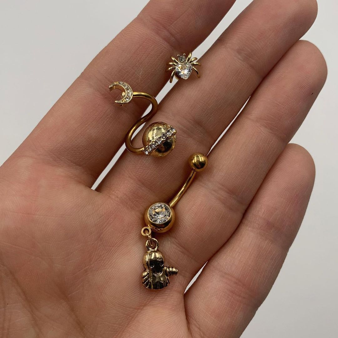 16G 1/4 Clear Gem Gold Tone Heart Spider Cartilage Tragus