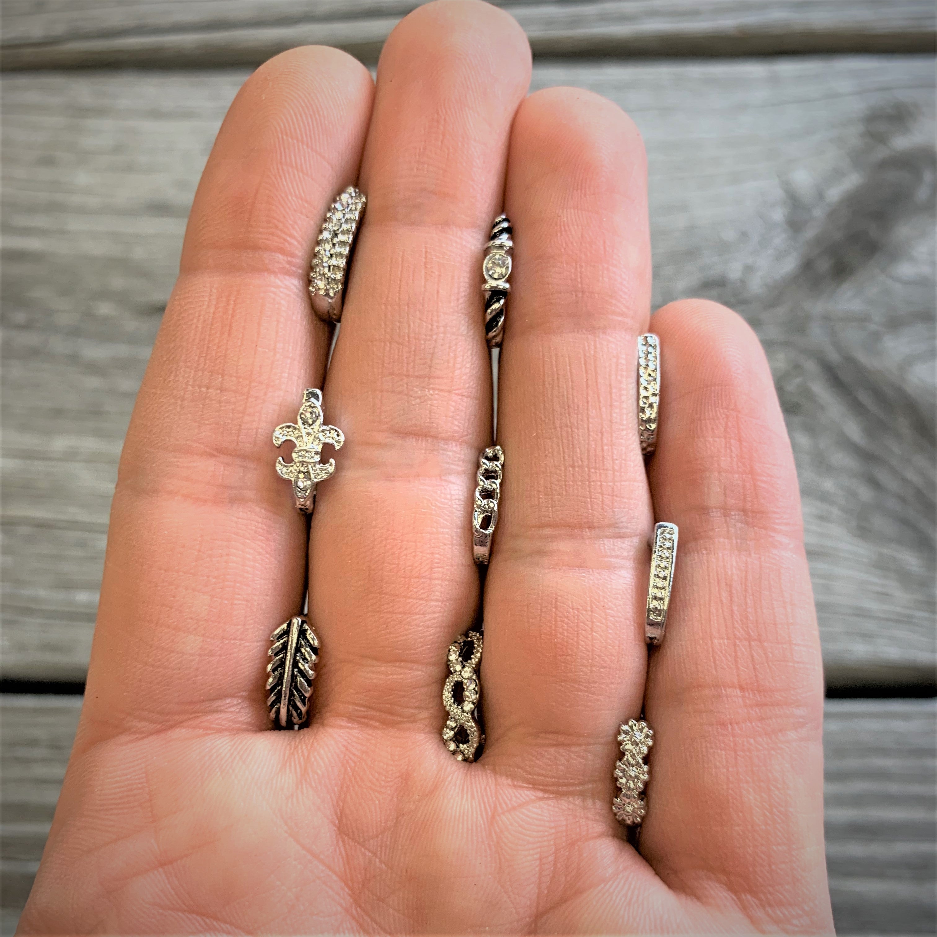 20G 3/8 Steel Daisy Chain Flower Faux Hoop Nose Bone