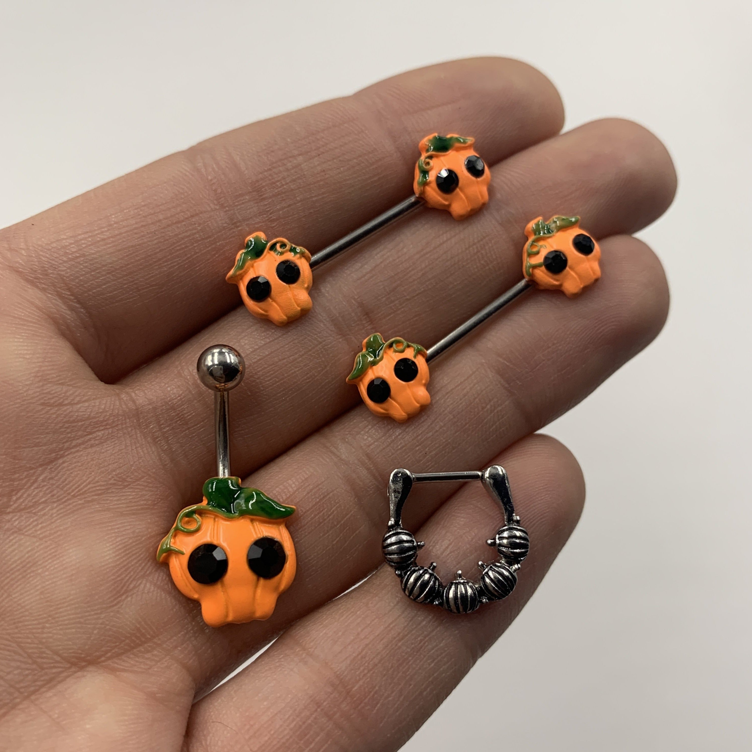 16G 5/16 Pumpkin Patch Halloween Septum Clicker