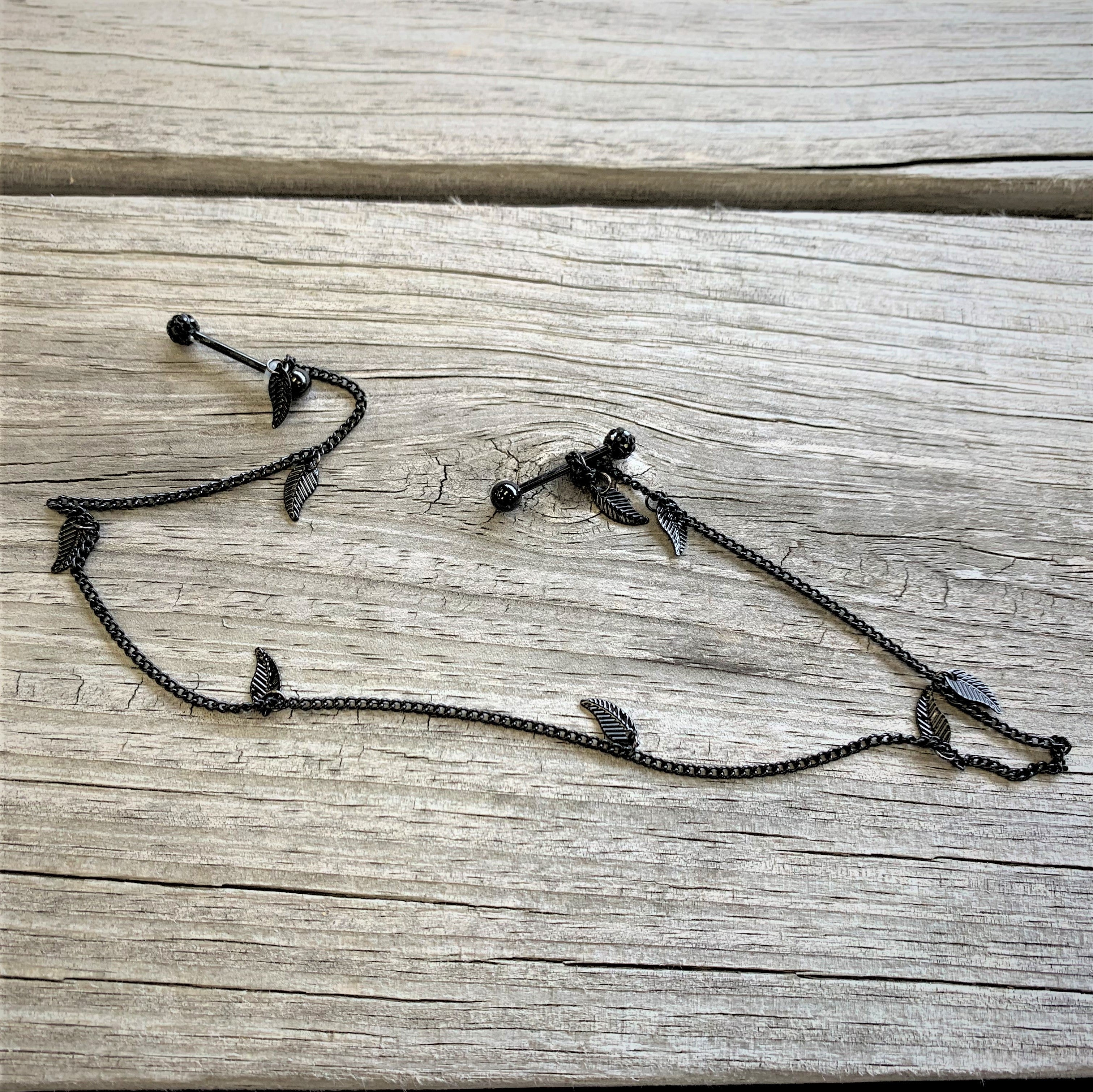 14G 5/8 Black Gem Black Autumn Leaves Dangle Nipple Chain