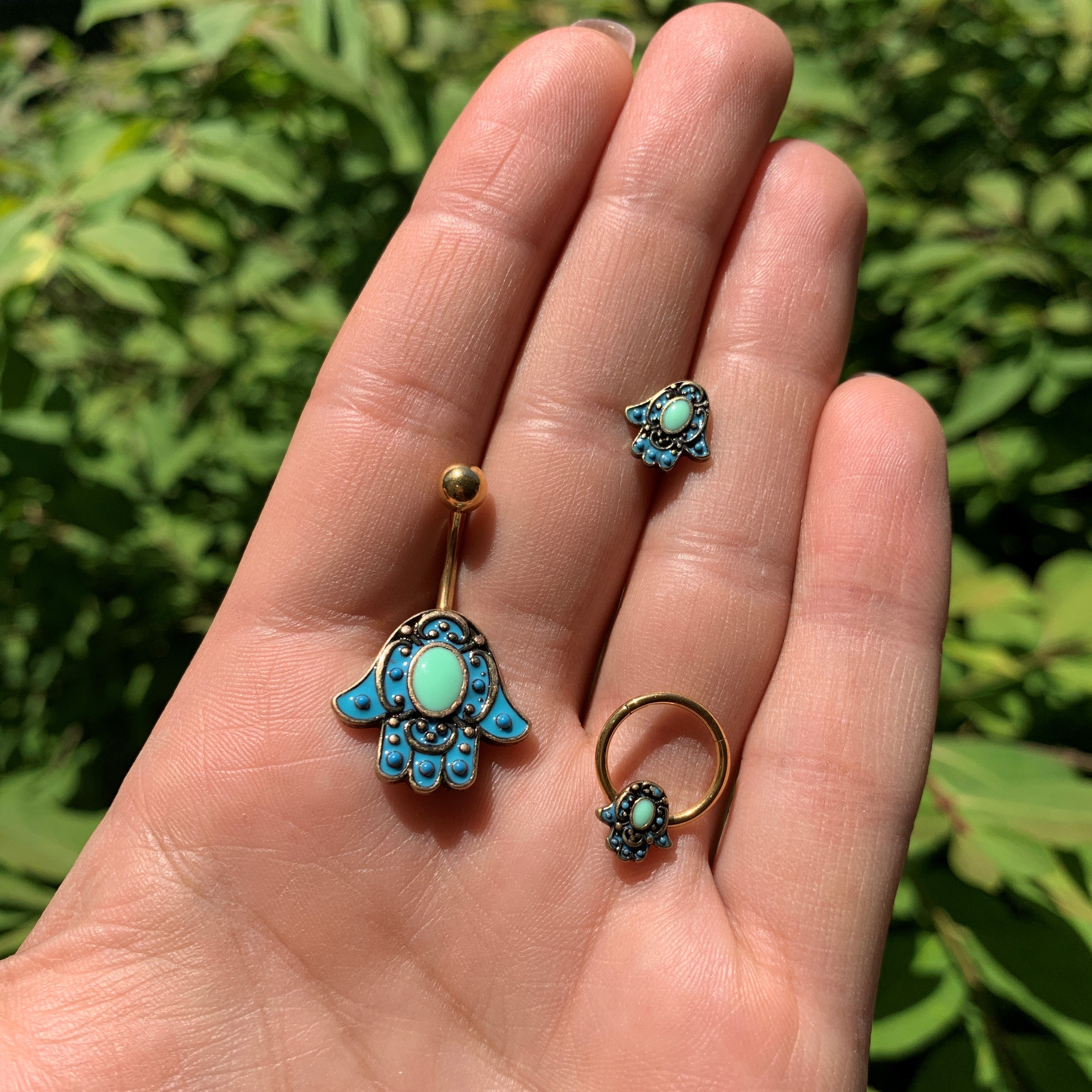 16G 3/8 Gold Tone Aqua Ornate Hamsa Hand Septum Ring