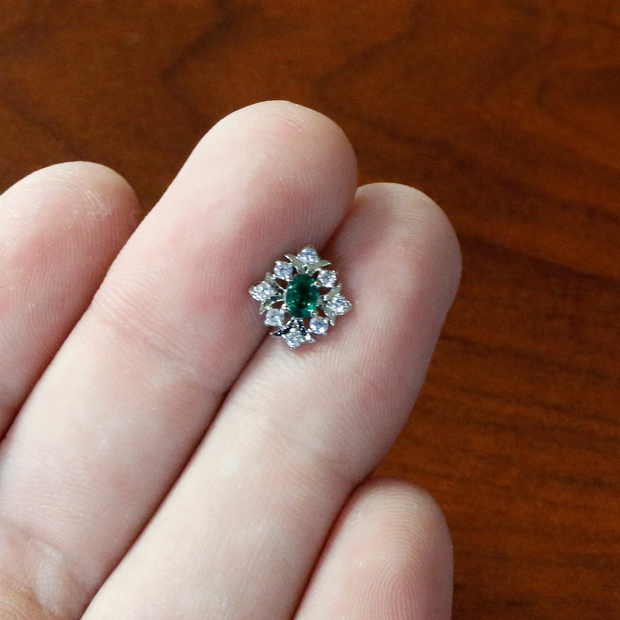 16G 1/4 Green Gem Ornate Art Deco Labret Monroe Tragus