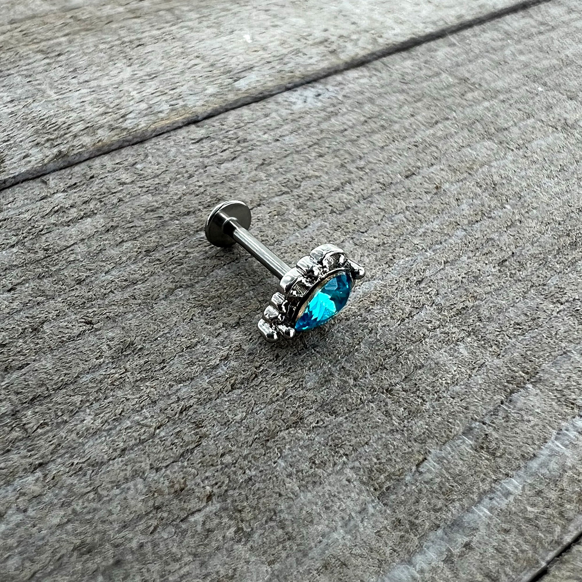 16G 5/16 Blue Gem Art Deco Oval Labret Monroe Tragus