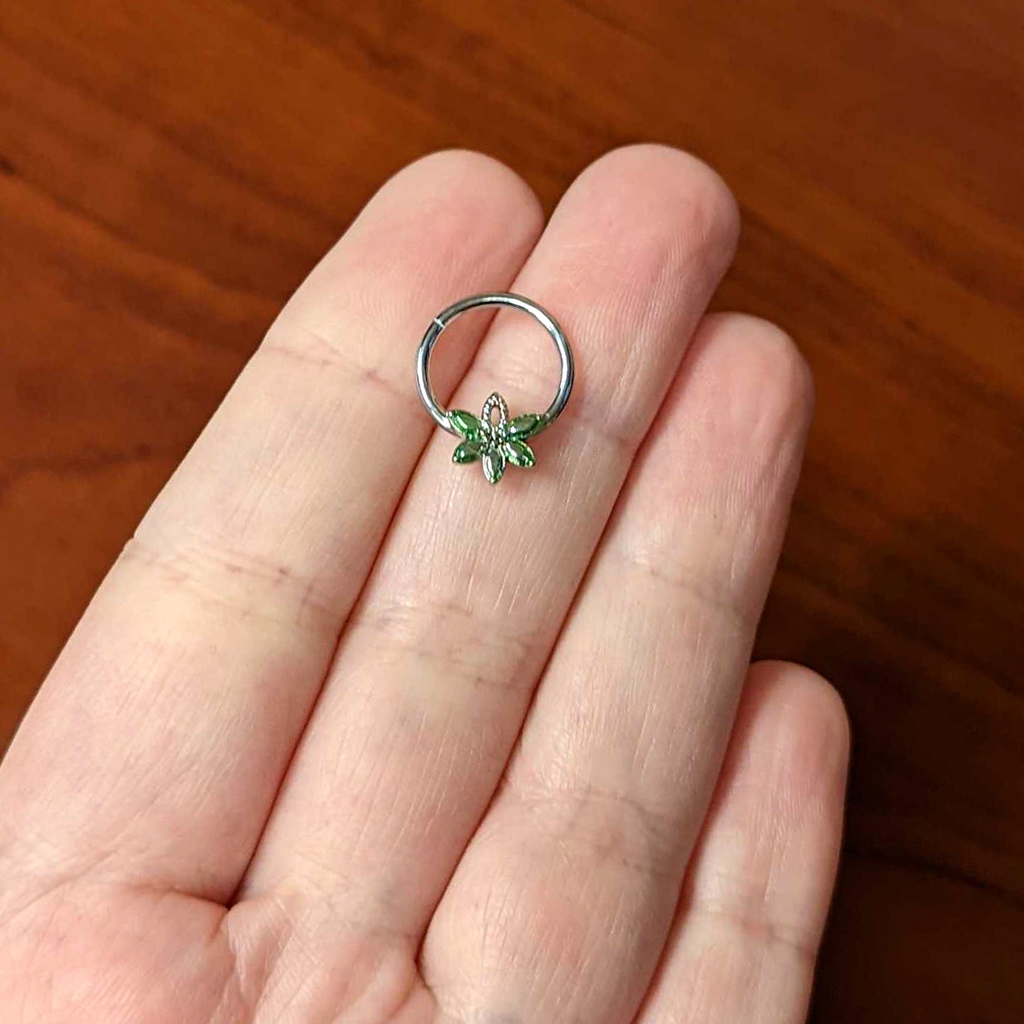 16G 3/8 Green Gem Texture Loopy Pot Leaf Hinged Segment Ring