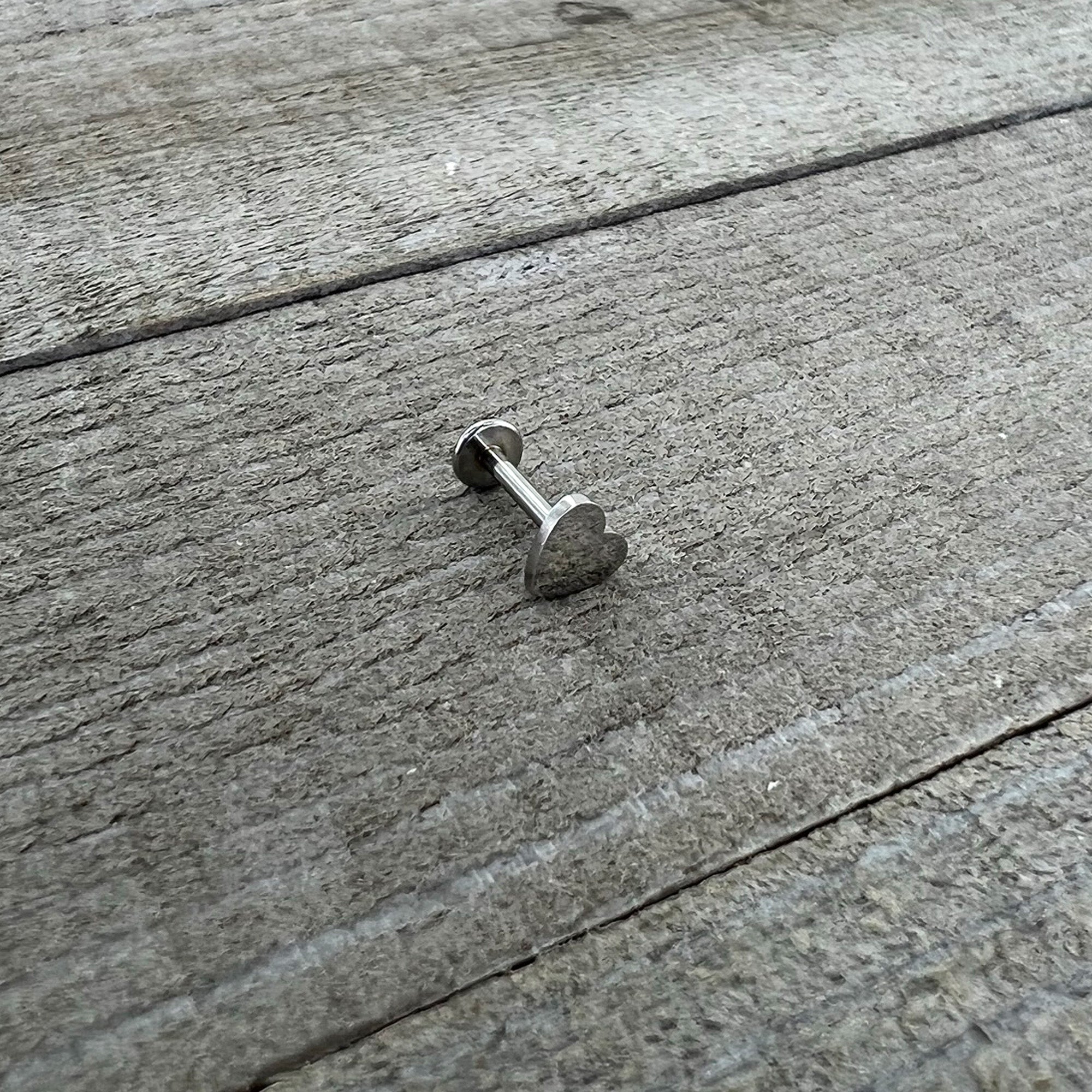 16G 5/16 Simple Heart Internally Threaded Labret Monroe Tragus