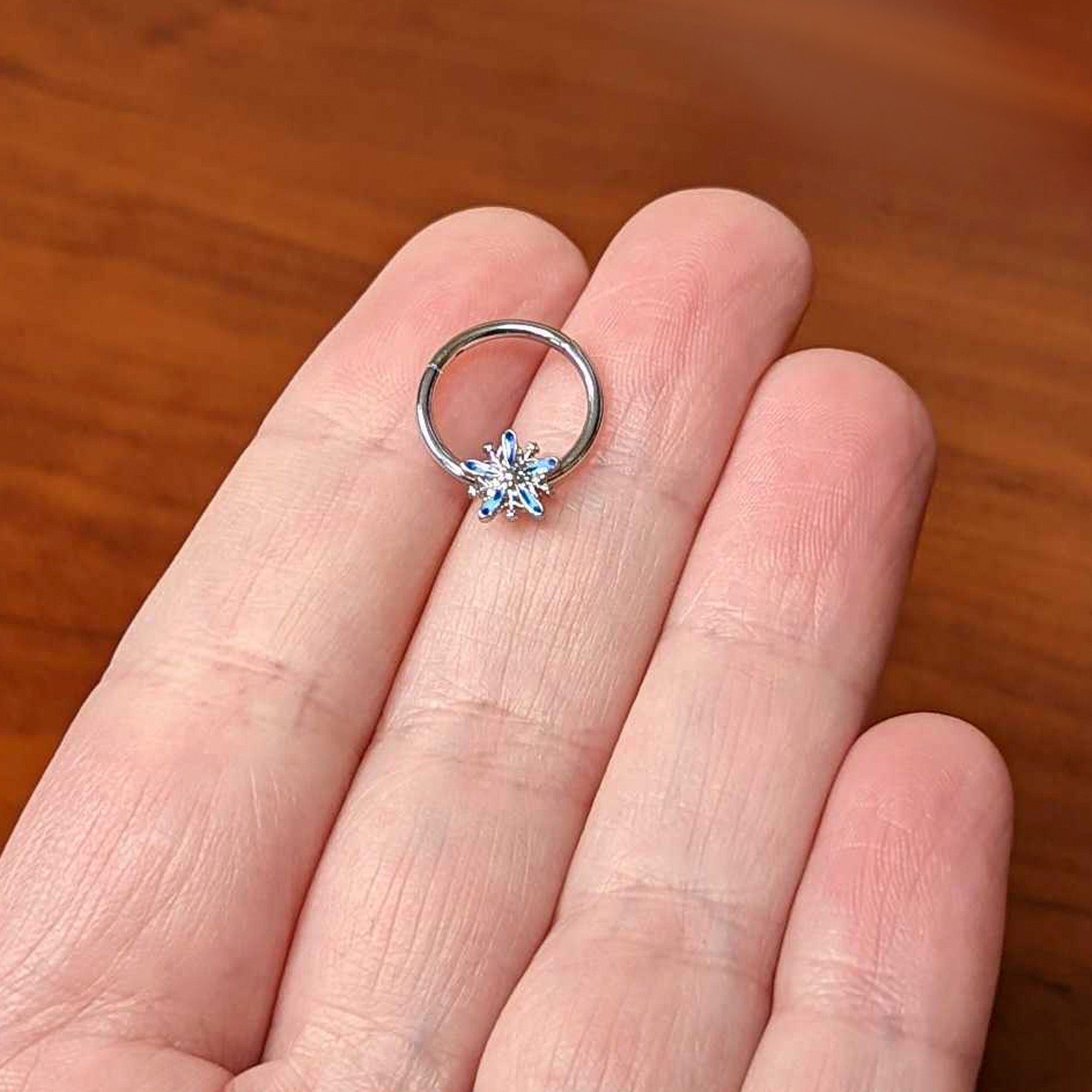 16G 3/8 Snowflake Blues Christmas Hinged Segment Ring