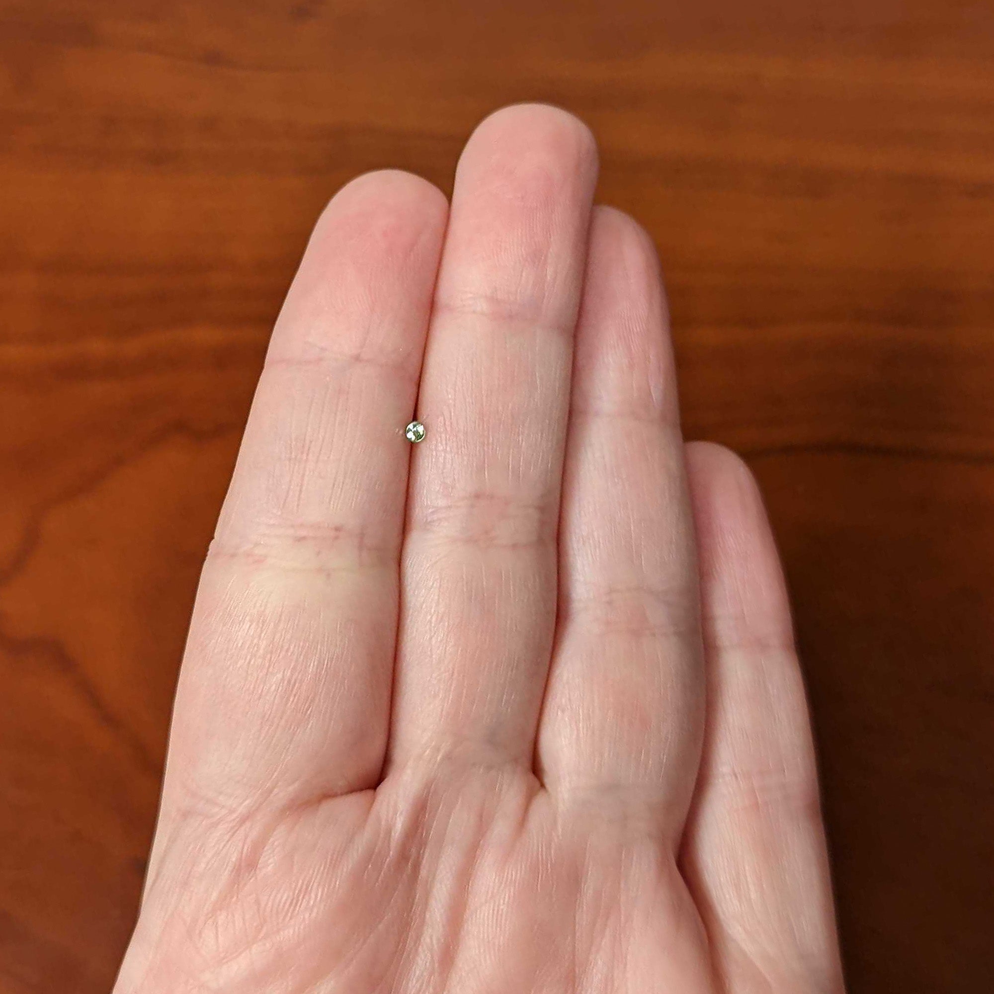 20G 1/4 Green Gem Press Fit L Shape Nose Ring