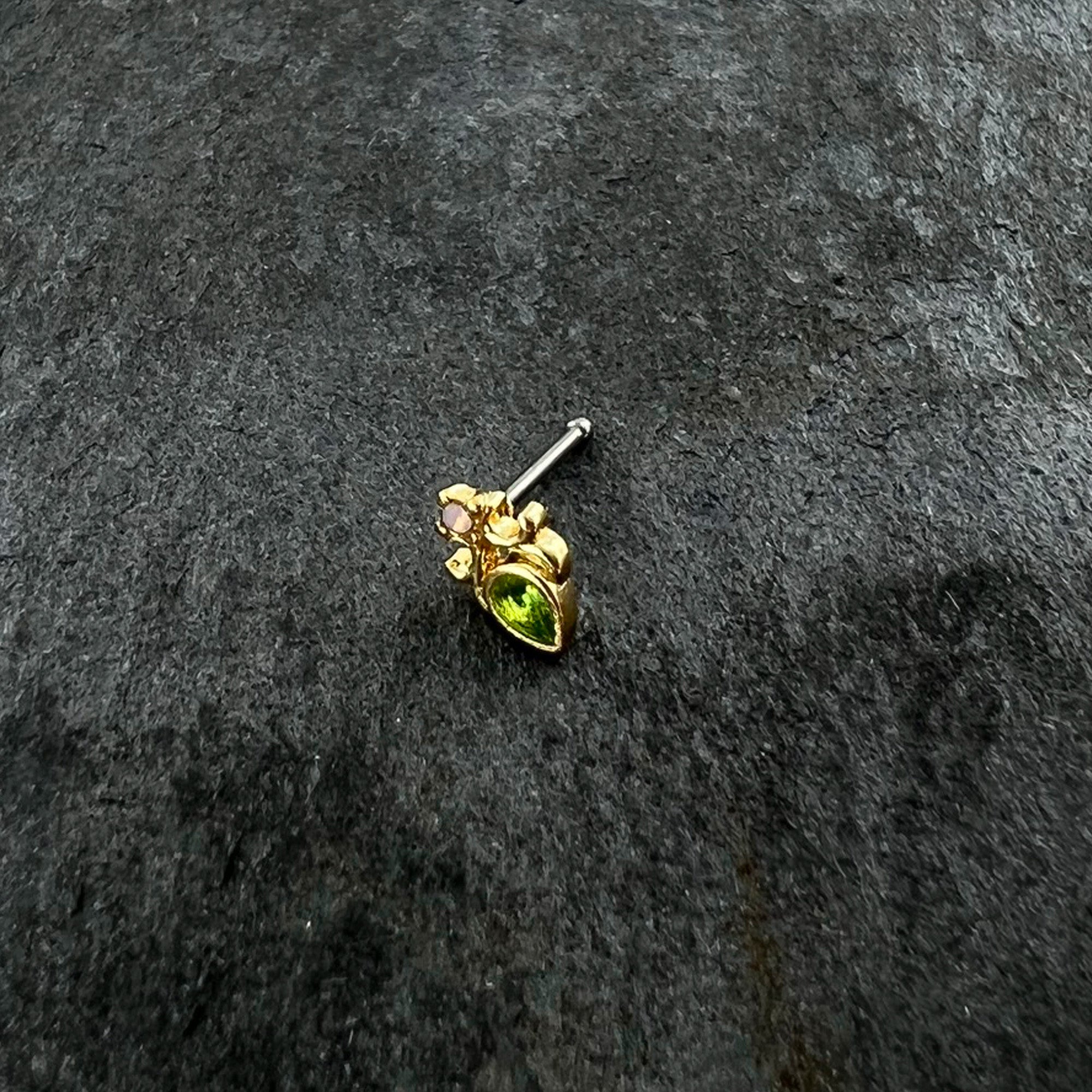 20G 1/4 Green Gem Shades of Spring Golden Nose Bone