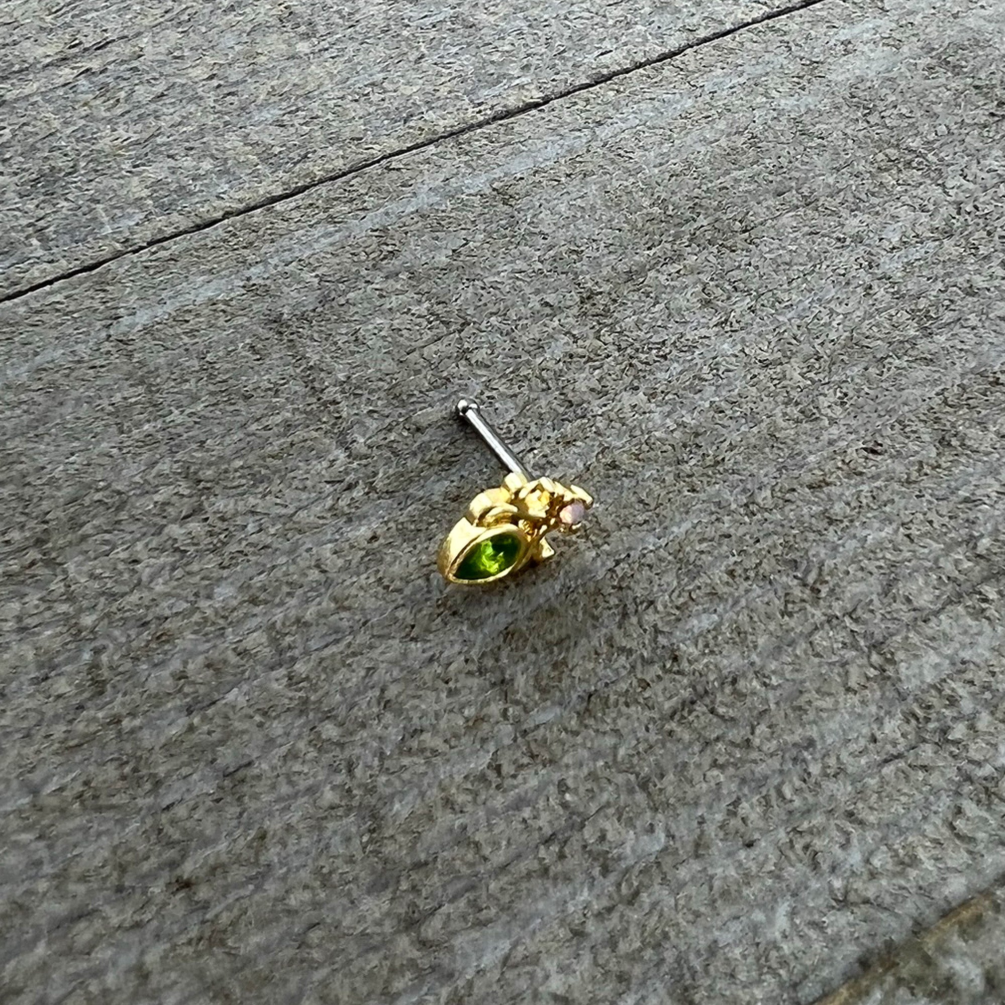 20G 1/4 Green Gem Shades of Spring Golden Nose Bone