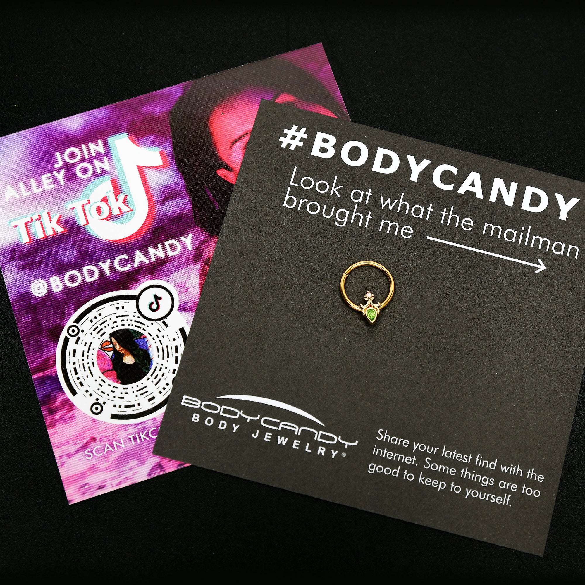 16G 3/8 Green Gem Gold Tone Shades of Spring Hinged Segment Ring