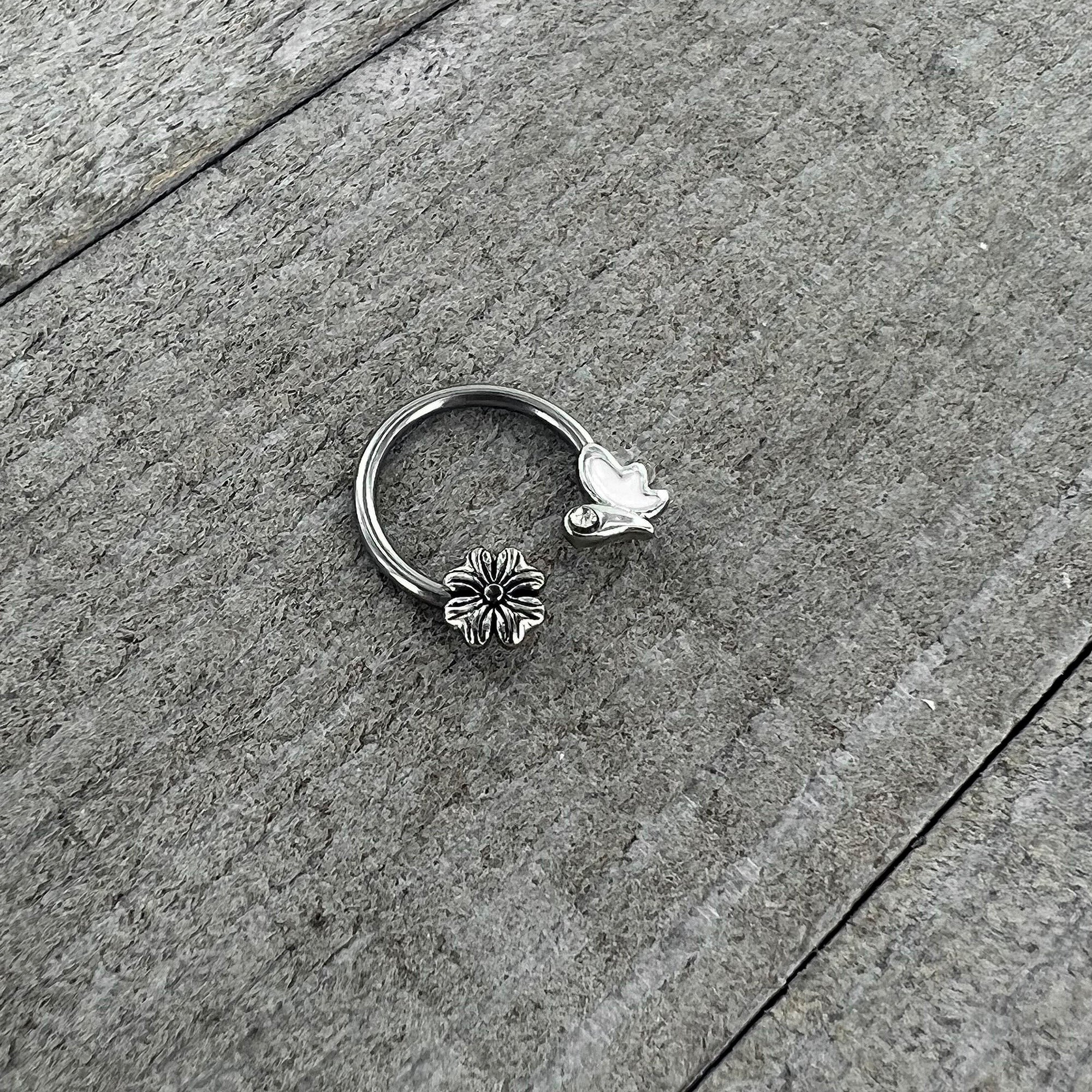 16G 3/8 Clear Gem White Butterfly Square Flower Horseshoe