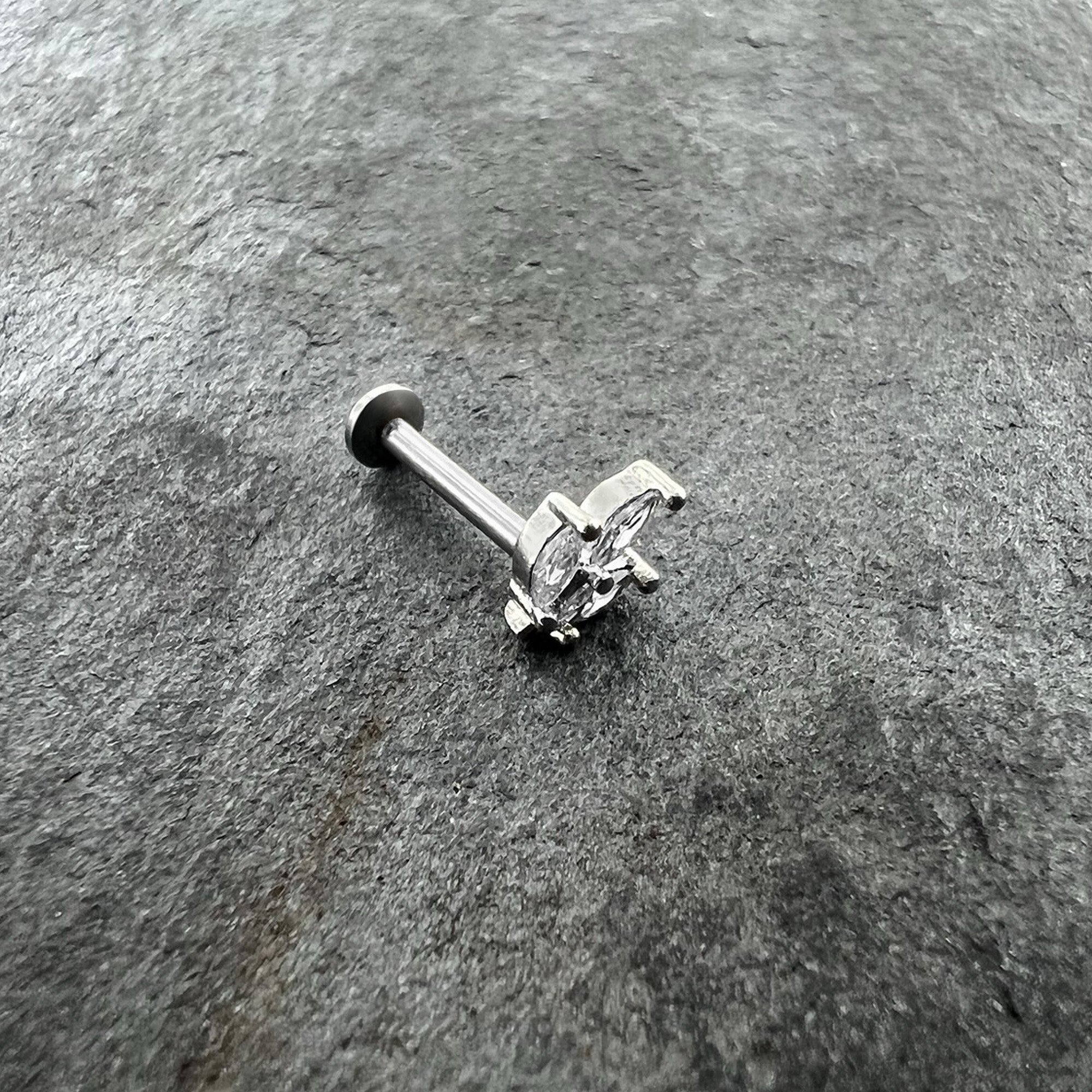 16G 5/16 Clear CZ Gem Threadless Leaves Labret Monroe Tragus