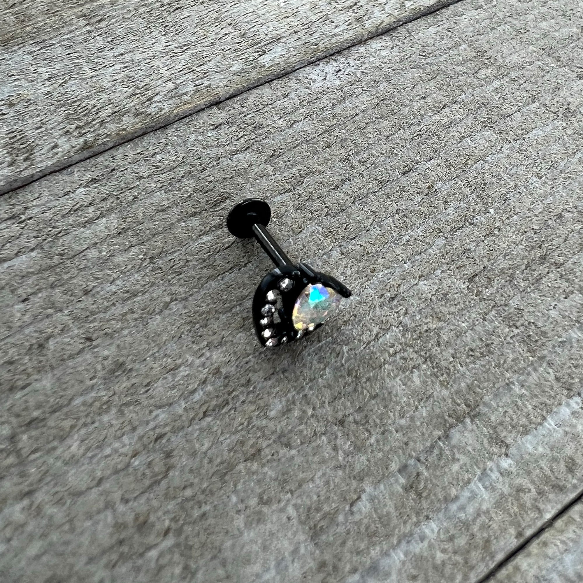 16G 5/16 Aurora Gem Black Rococo Hearts Labret Monroe Tragus