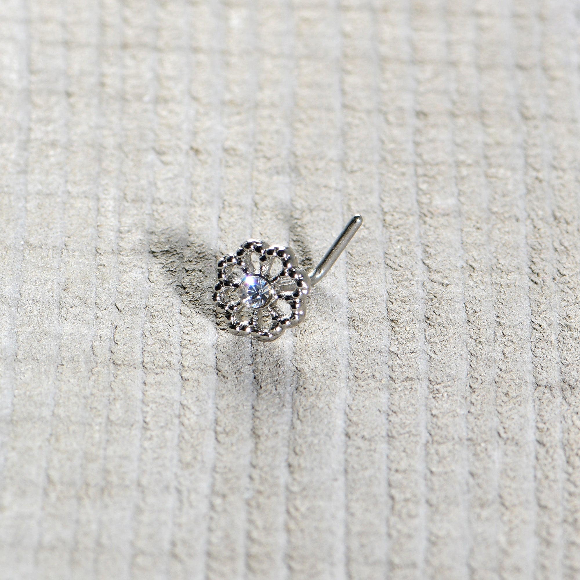 20G 7mm Clear Gem Epic Fabulous Flower L Shape Nose Ring