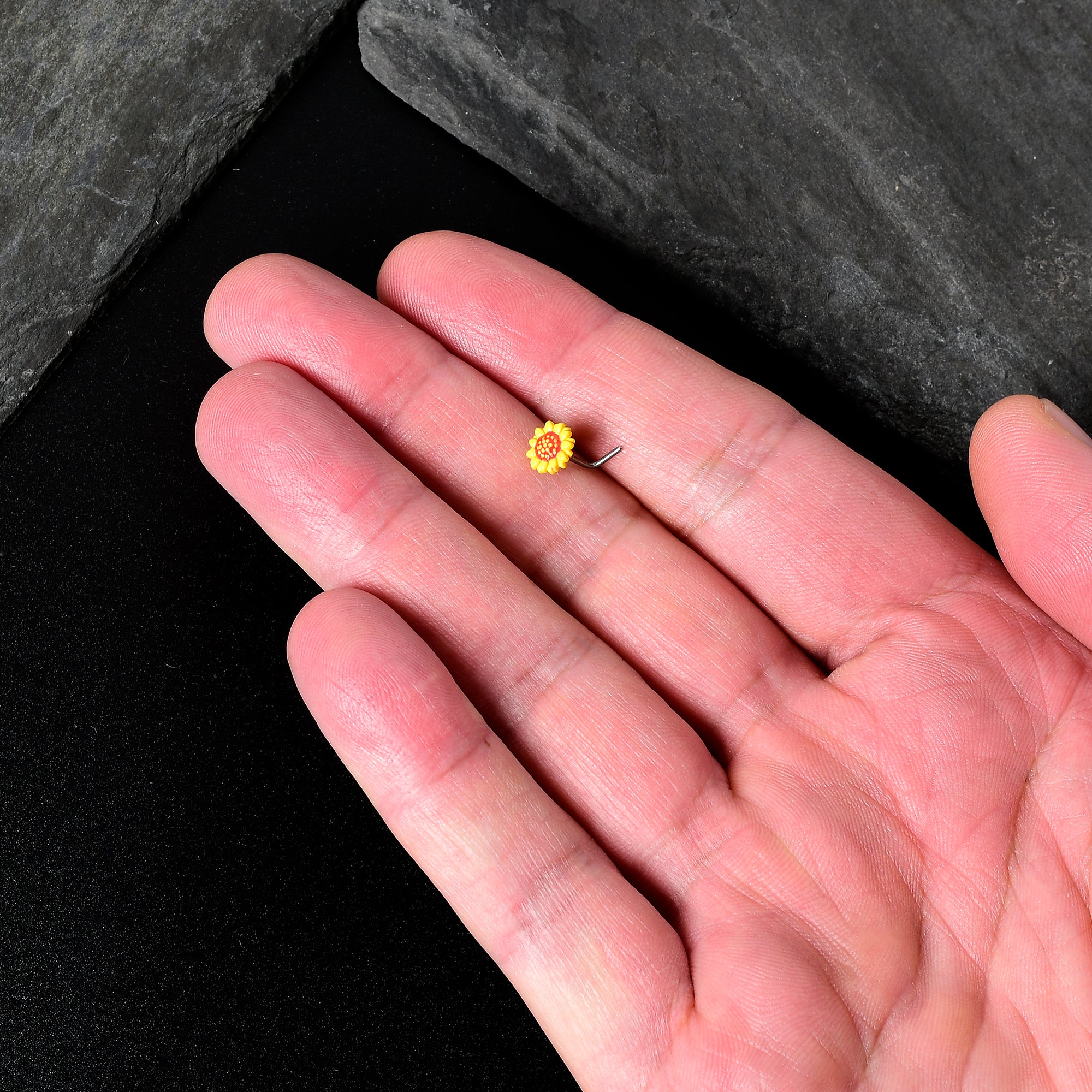 20G 7mm Happy Yellow Sunflower L Shape Nose Ring