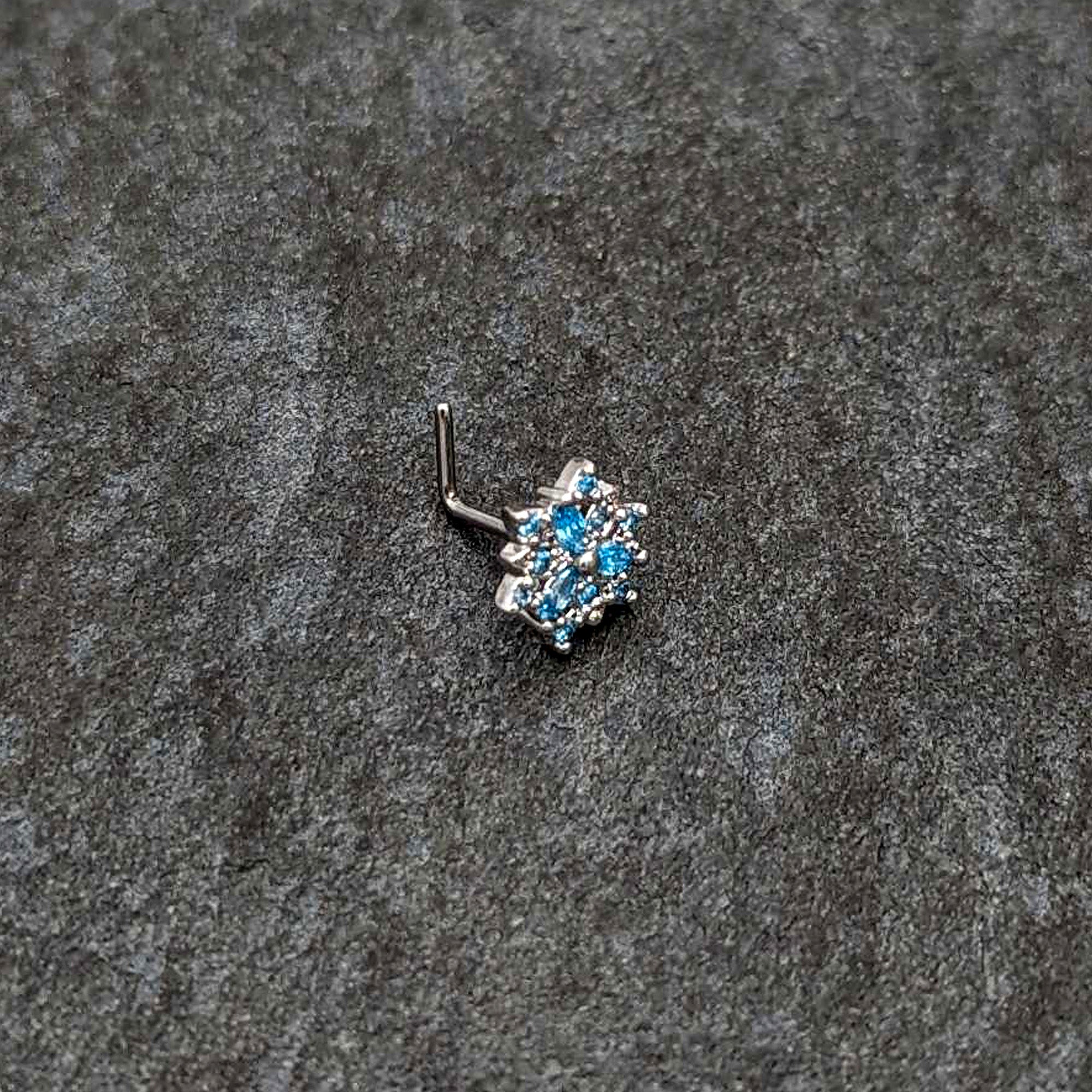 20G 7mm Blue CZ Gem Snowflake Blues L Shape Nose Ring