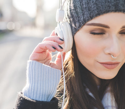 Unfiltered with Kyra: Can hats, headphones & glasses make piercings migrate?