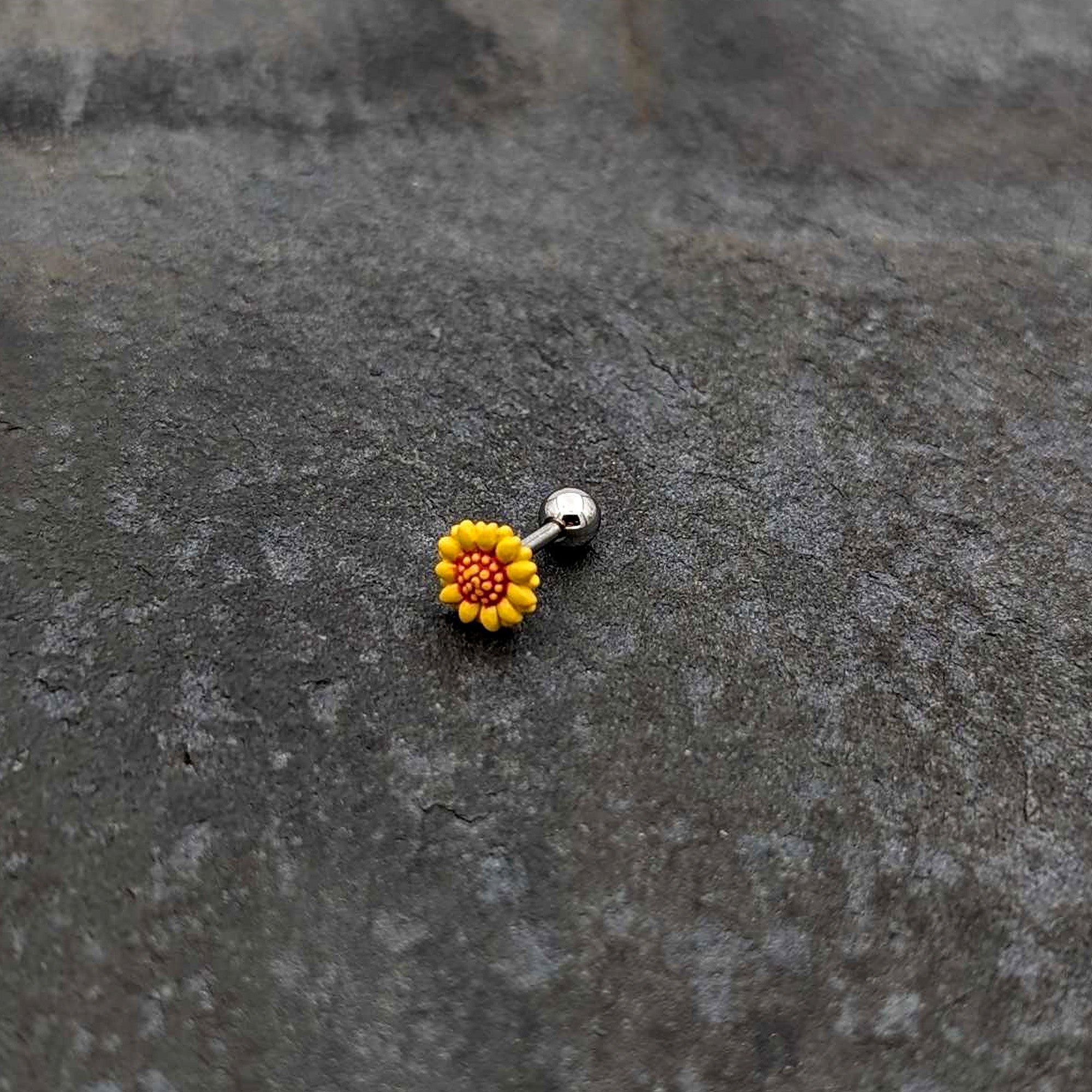 16 Gauge 1/4 Happy Sunflower Tragus Piercing
