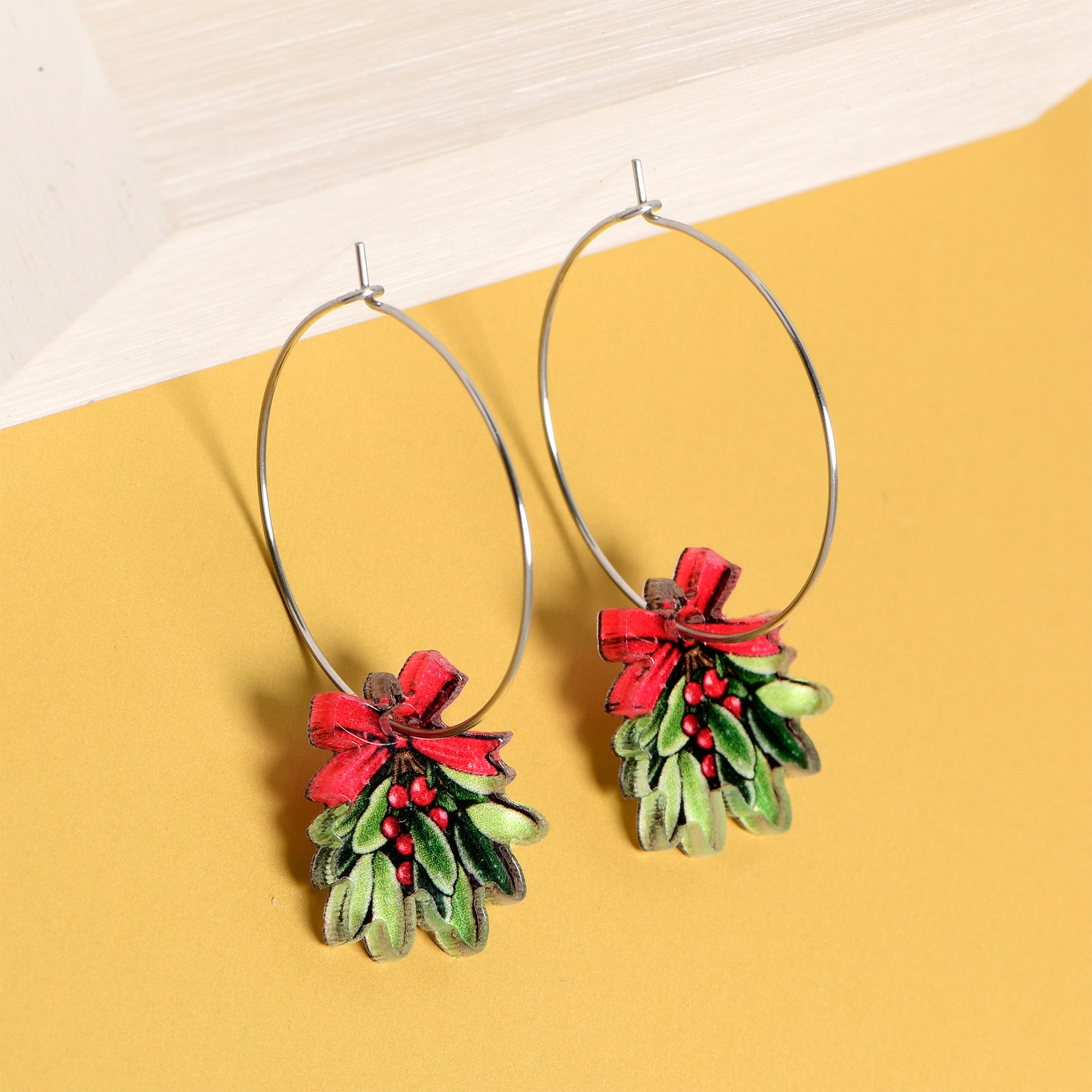 Womens Christmas hoop earrings mistletoe dangle