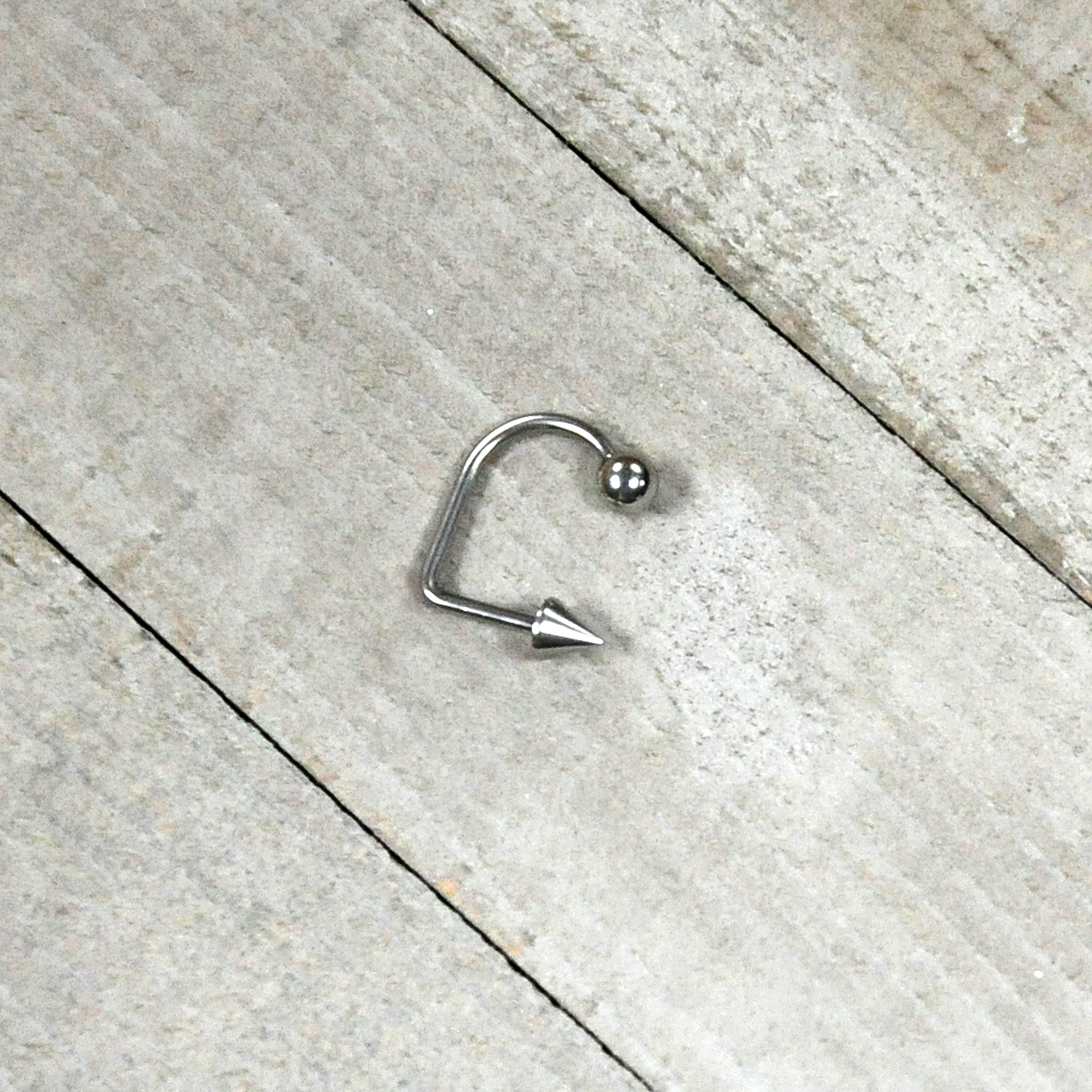 14G Stainless Steel LIPPYLOOP Ball Spike Labret