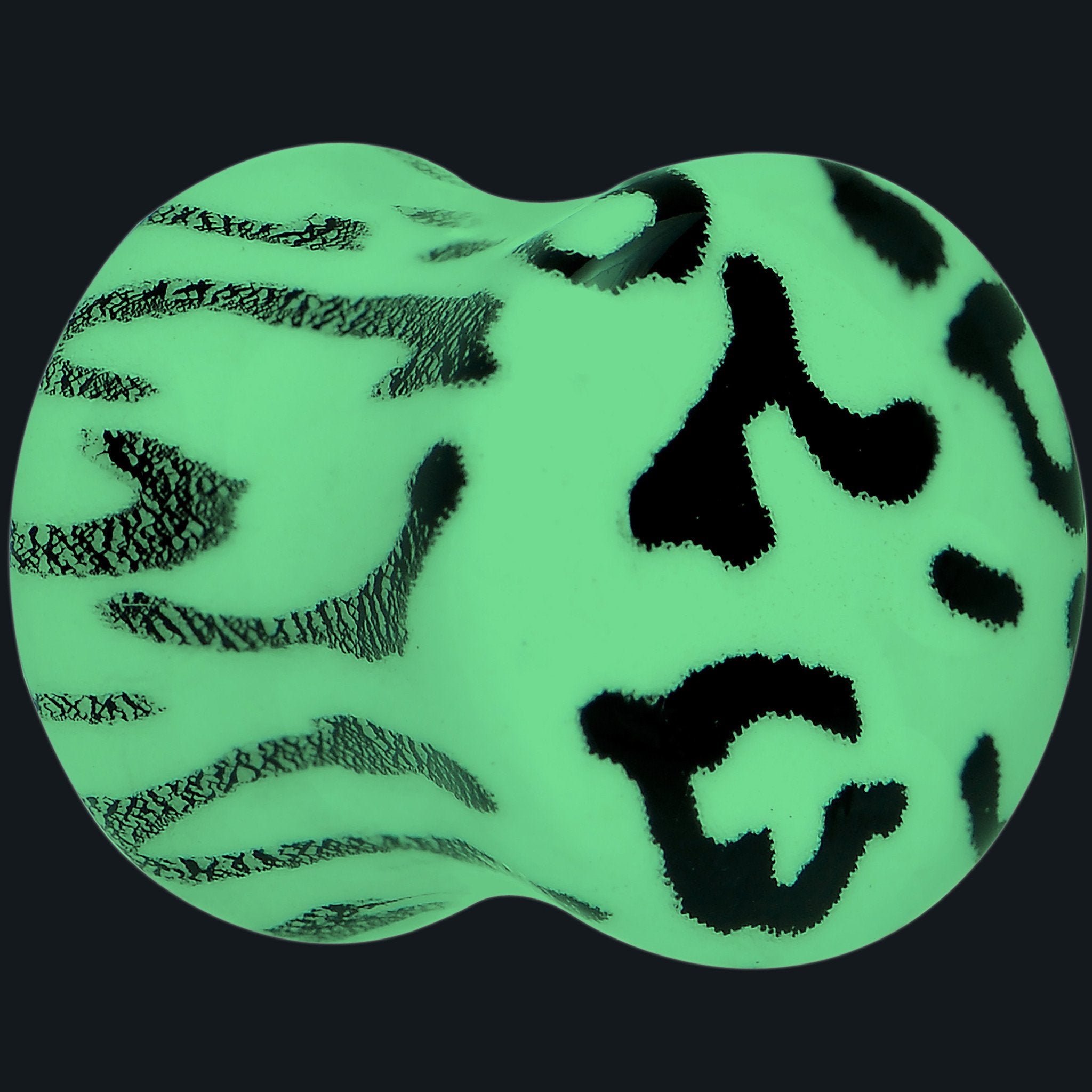 Leopard Print Glow in the Dark Saddle Plug 0 Gauge to 1 Inch