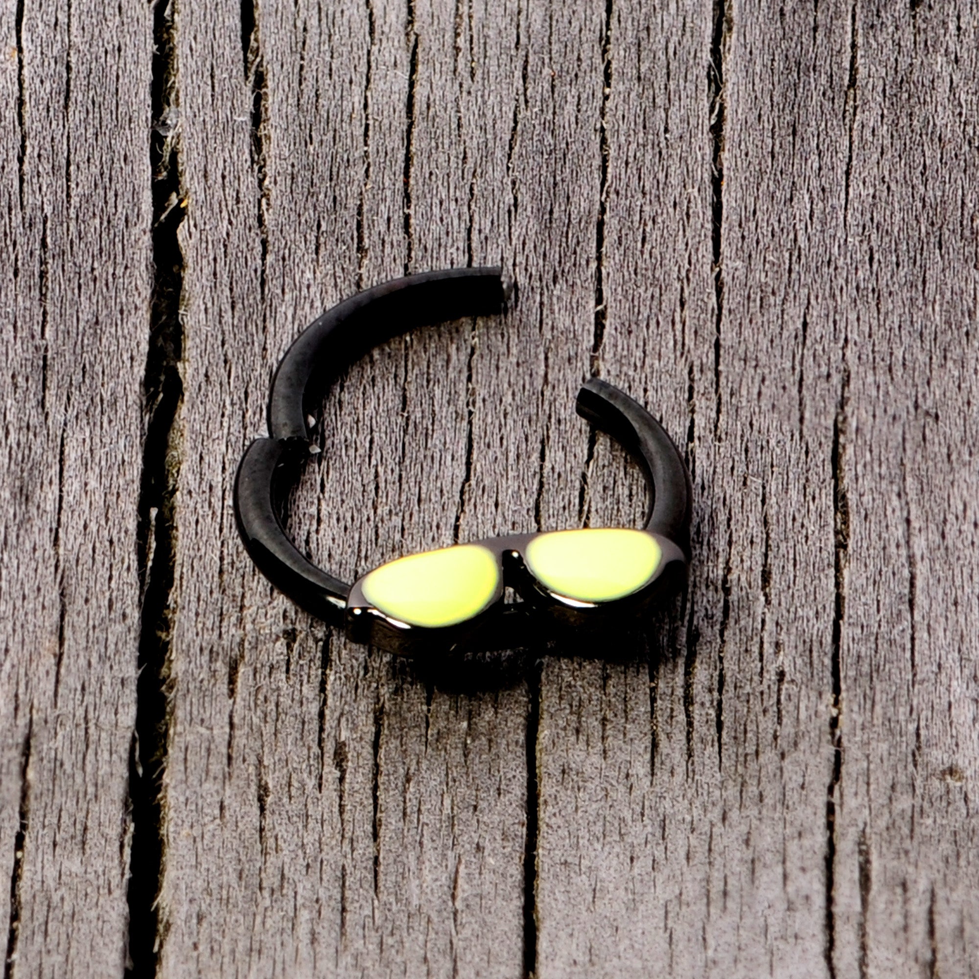 16 Gauge 3/8 Black Yellow Aviator Sunglasses Hinged Segment Ring