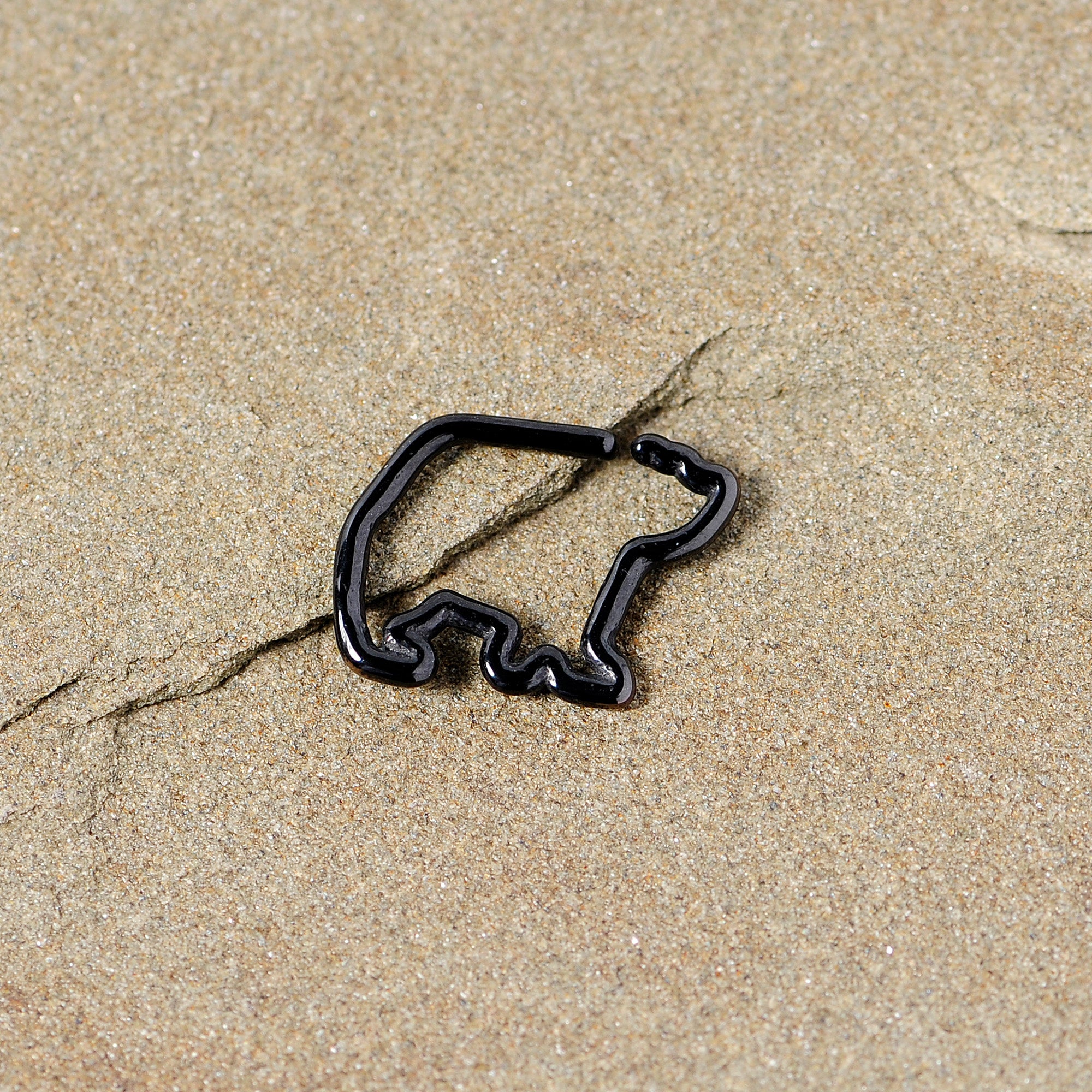 16G 5/16 Black Polar Bear Closure Ring