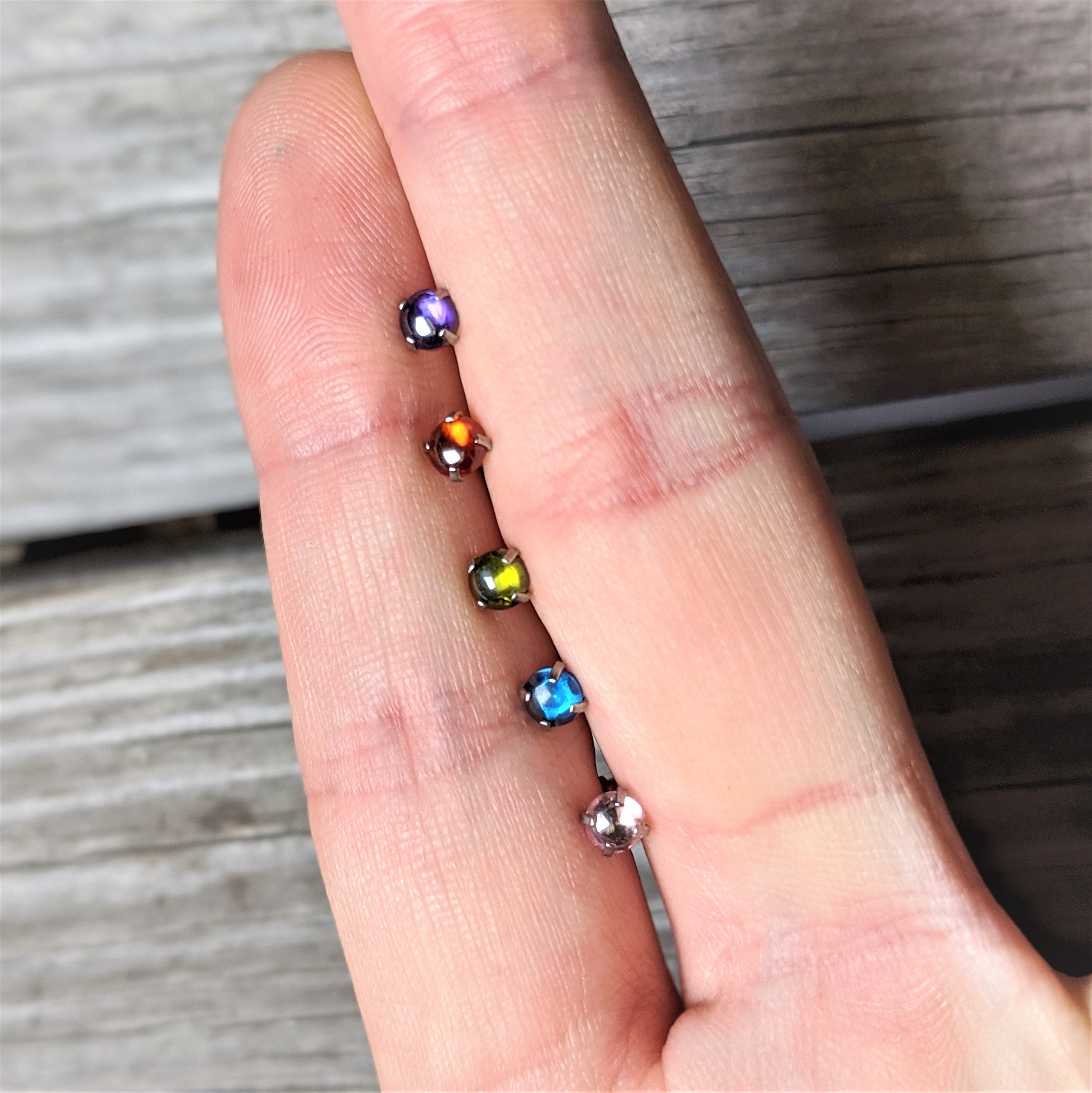 16G 1/4 Purple CZ Gem Smooth Hemisphere Cartilage Tragus Earring