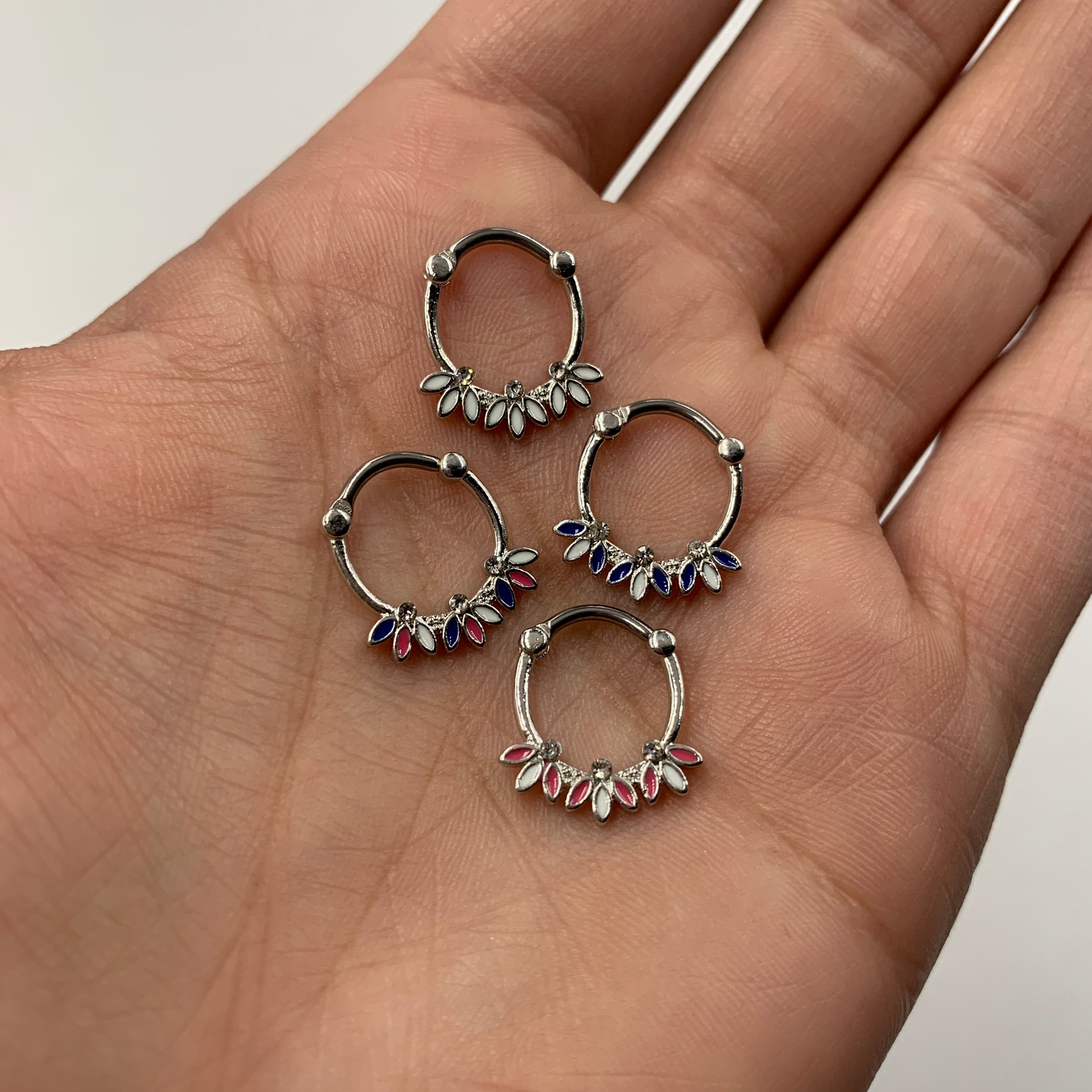 16G 3/8 Clear Gem White Leaves Septum Clicker