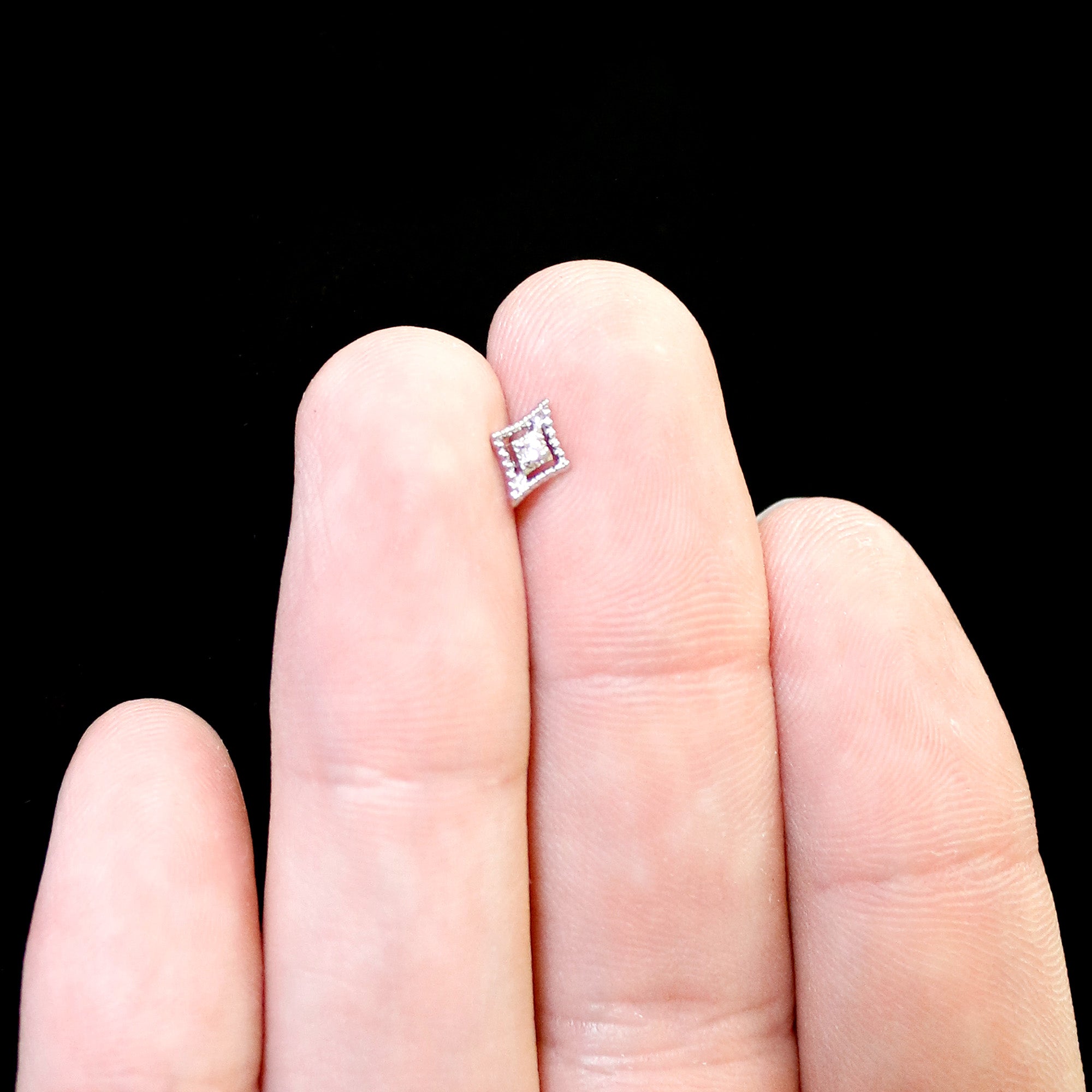 16G 1/4 Clear Gem Deco Textured Rhombus Labret Monroe Tragus