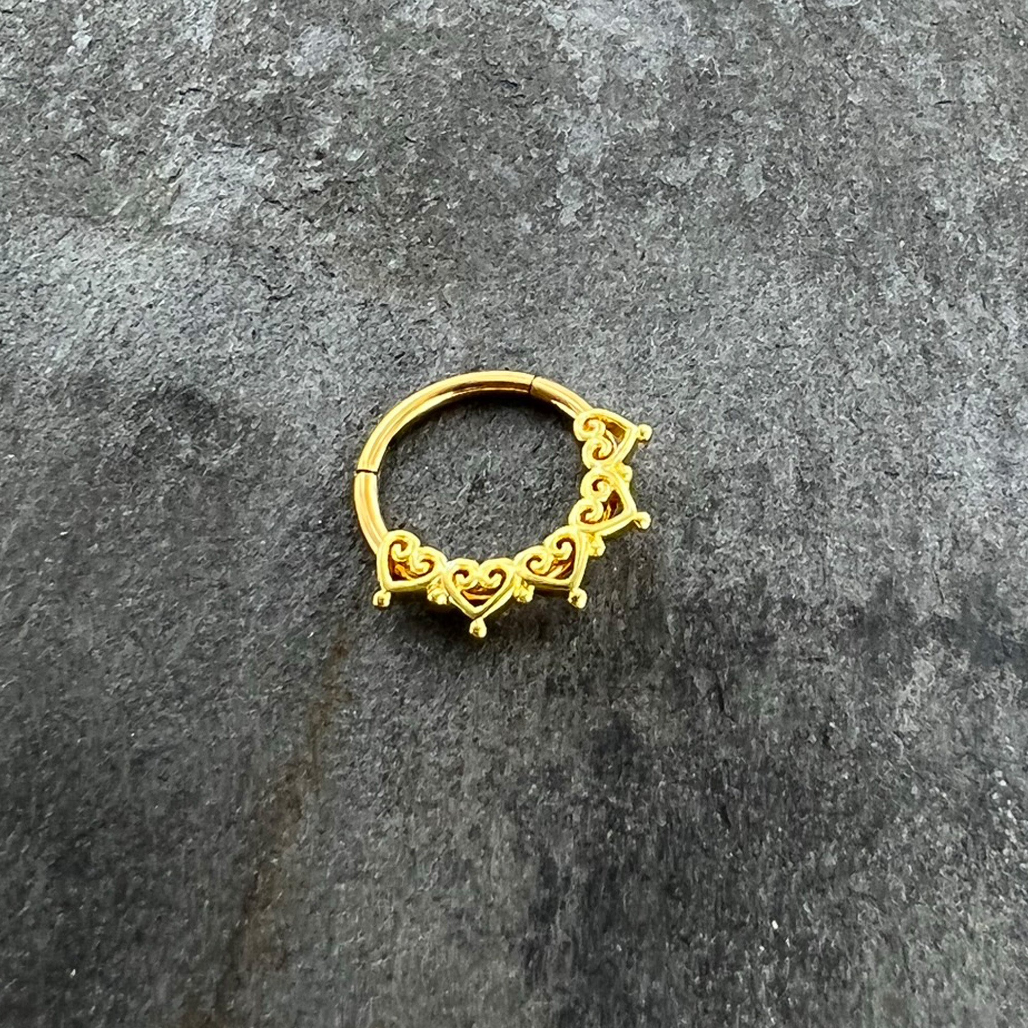 16G 3/8 Gold Tone Filigree Hearts Hinged Segment Ring