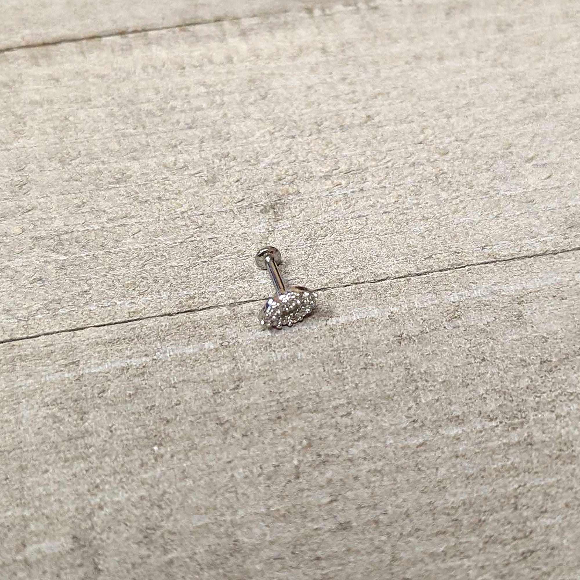 16G 1/4 Clear CZ Gem Kissy Lips Threadless Labret Tragus