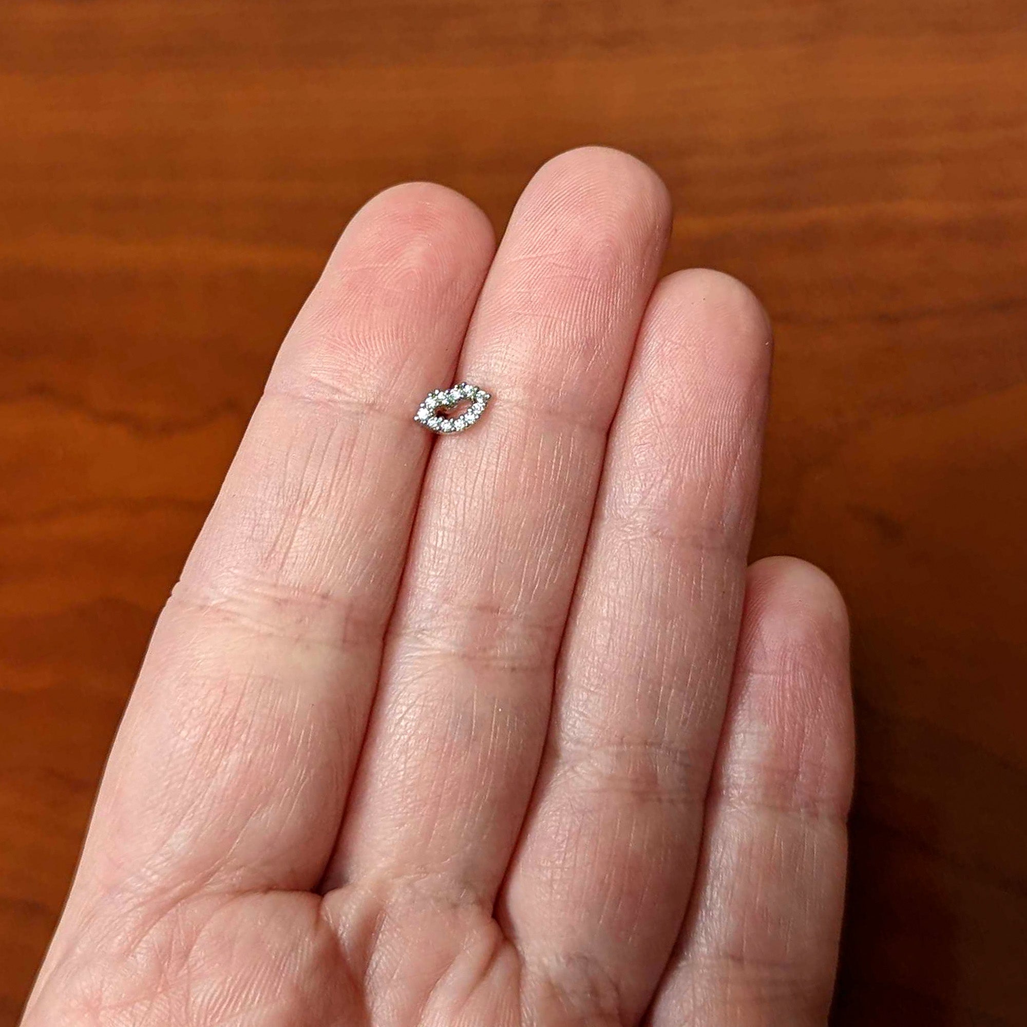 16G 1/4 Clear CZ Gem Kissy Lips Threadless Labret Tragus