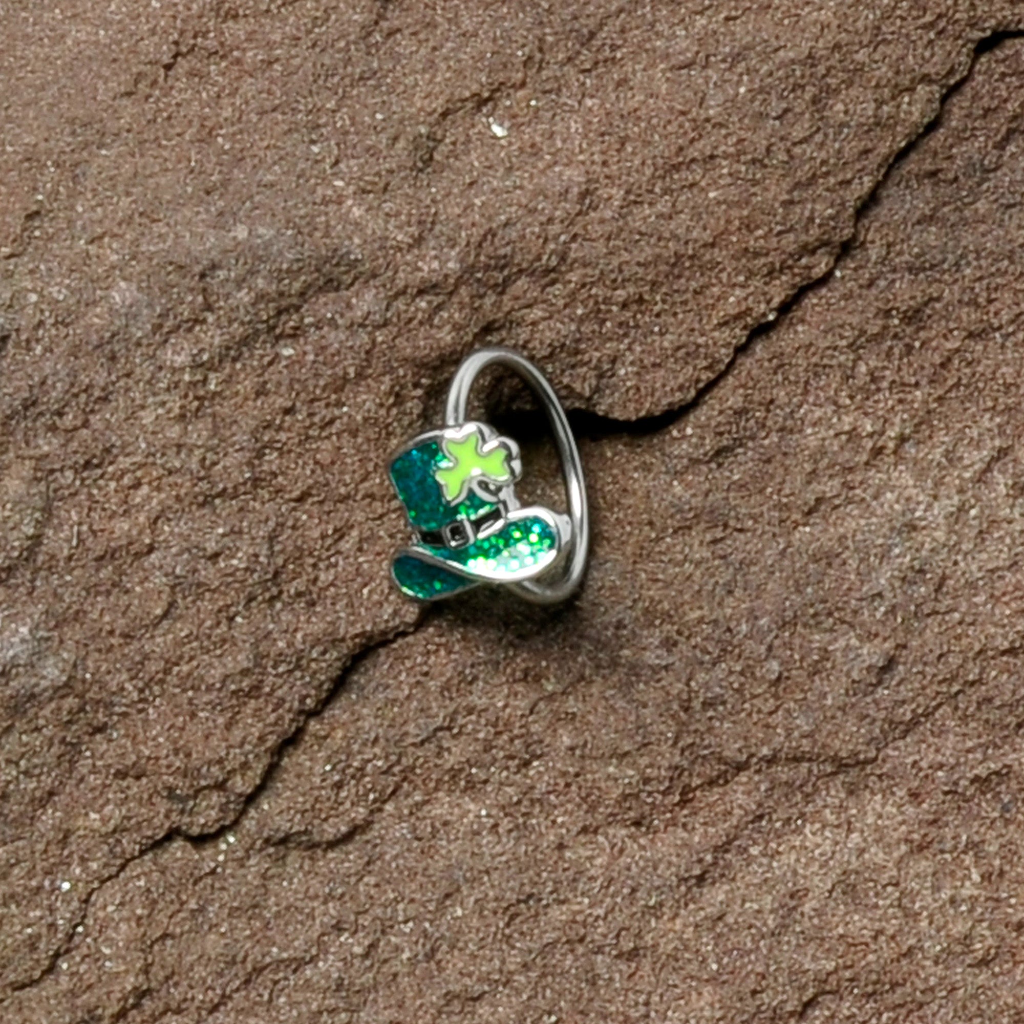 20G 5/16 Glitter Top Hat Shamrock St Patricks Nose Hoop