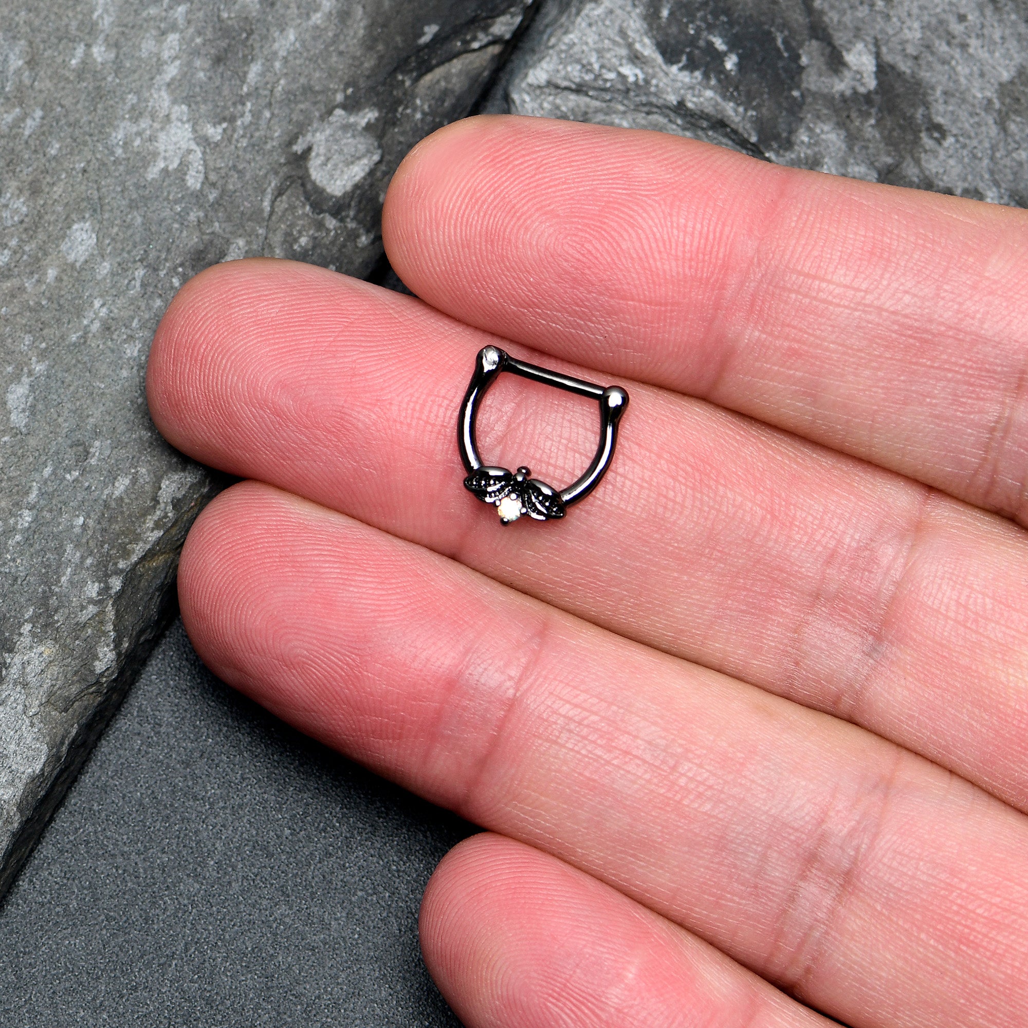 16G 5/16 Aurora Gem Black Beauty Bug Cartilage Clicker