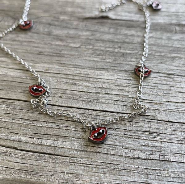 14G 5/8 Red Monster Fang Halloween Dangle Nipple Chain